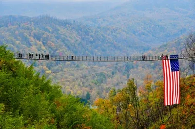 patriotic things to do smoky mountains