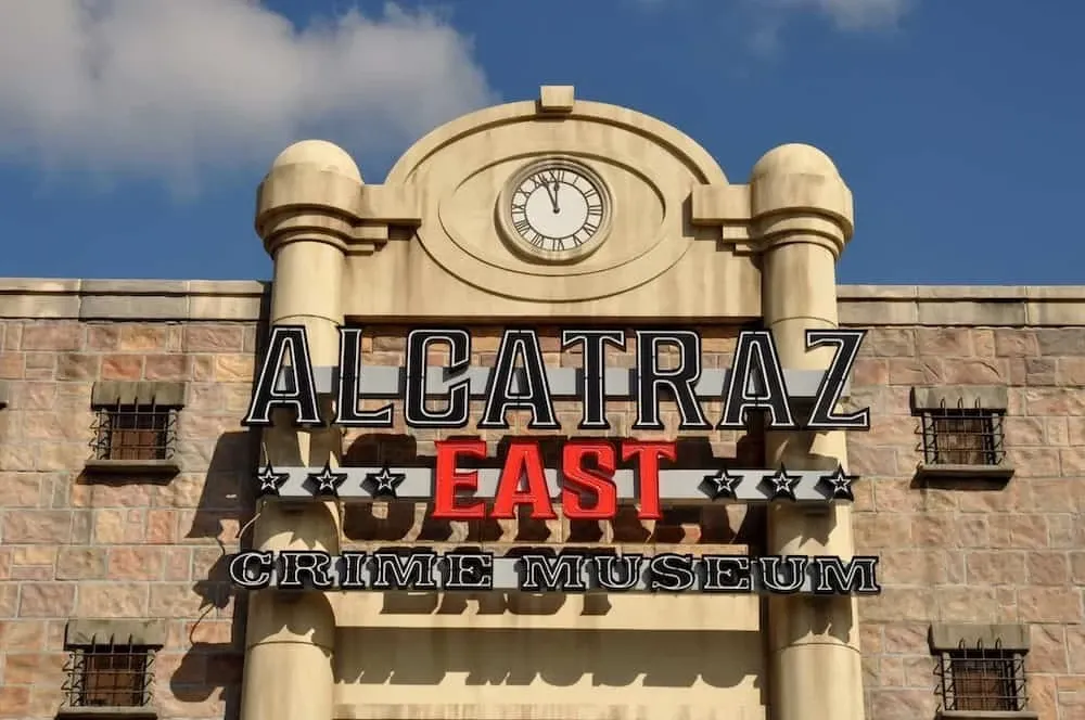 alcatraz east museum pigeon forge